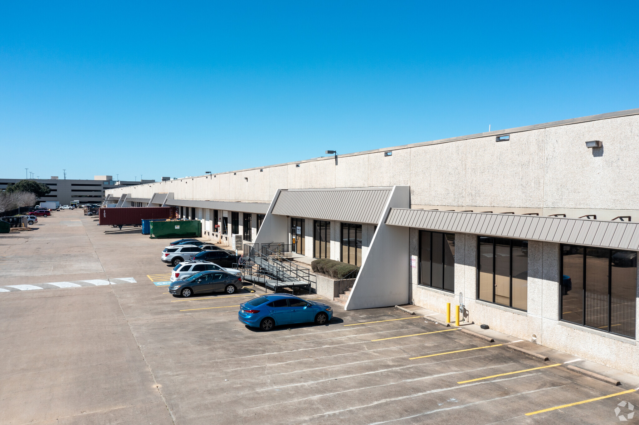 1325 S Creek Dr, Houston, TX for lease Building Photo- Image 1 of 8