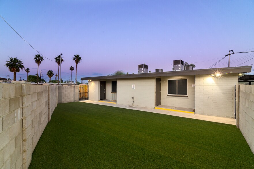 914 S Kenwood Cir, Tempe, AZ à vendre - Photo du bâtiment - Image 2 de 38