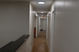 1457 Nottingham Way, Hamilton, NJ à louer Photo intérieure- Image 2 de 5