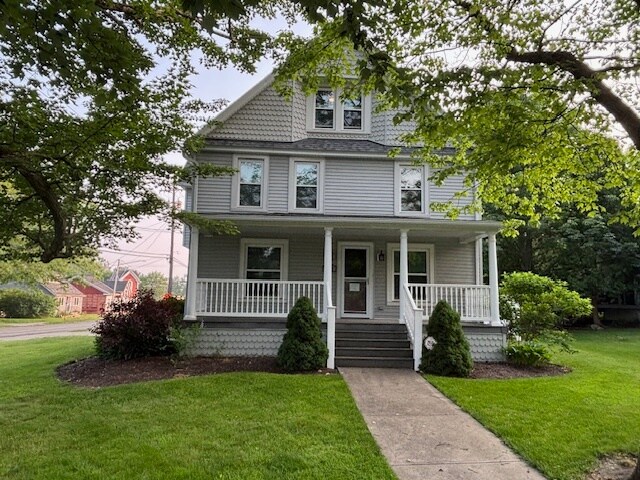 150 Court St, Chardon, OH à louer - Photo du bâtiment - Image 1 de 8