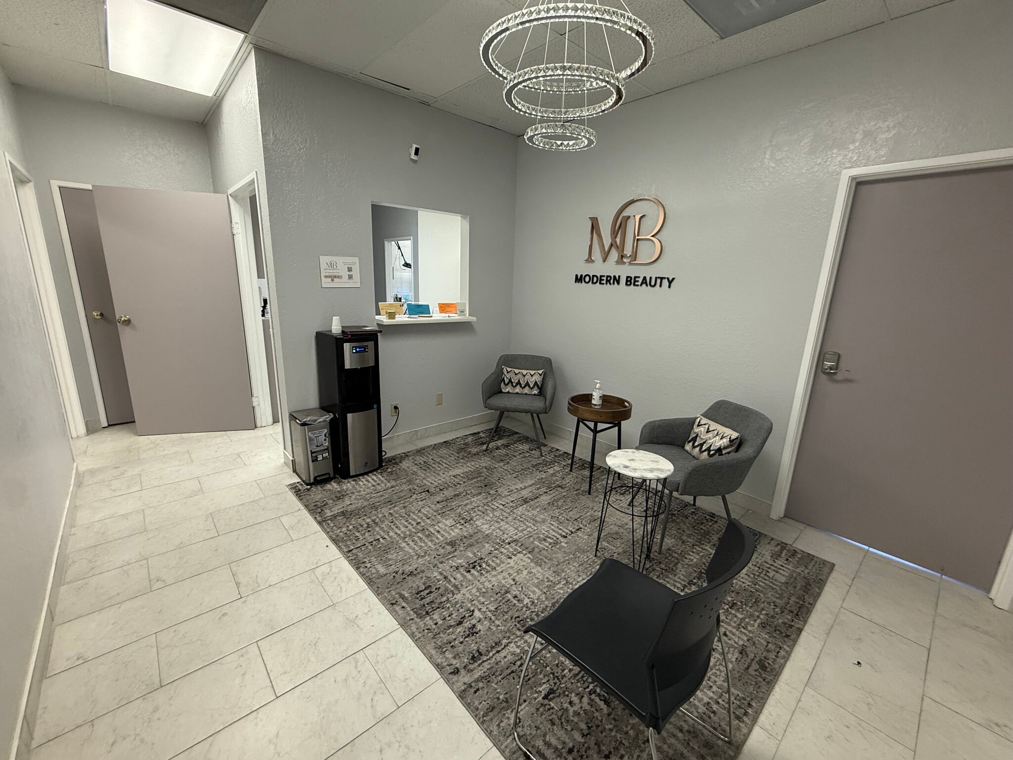 2414 S Fairview St, Santa Ana, CA for lease Lobby- Image 1 of 5