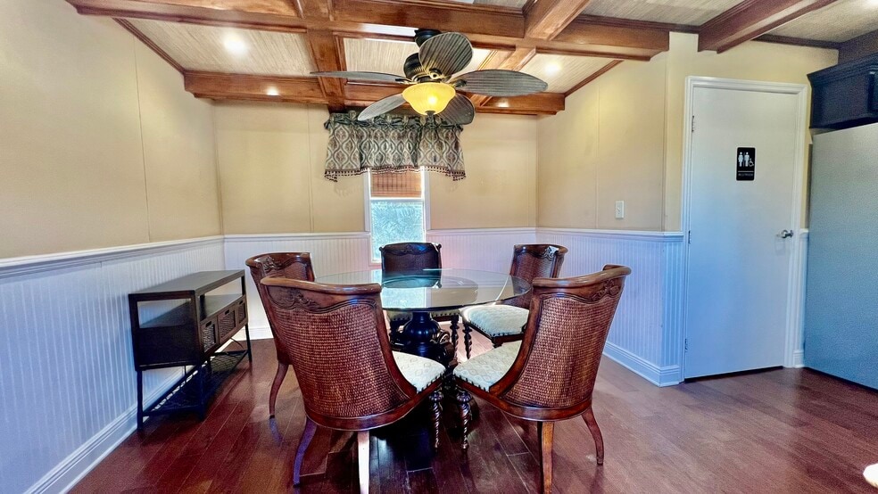 5703 S Macdill Ave, Tampa, FL à louer - Photo du bâtiment - Image 3 de 14