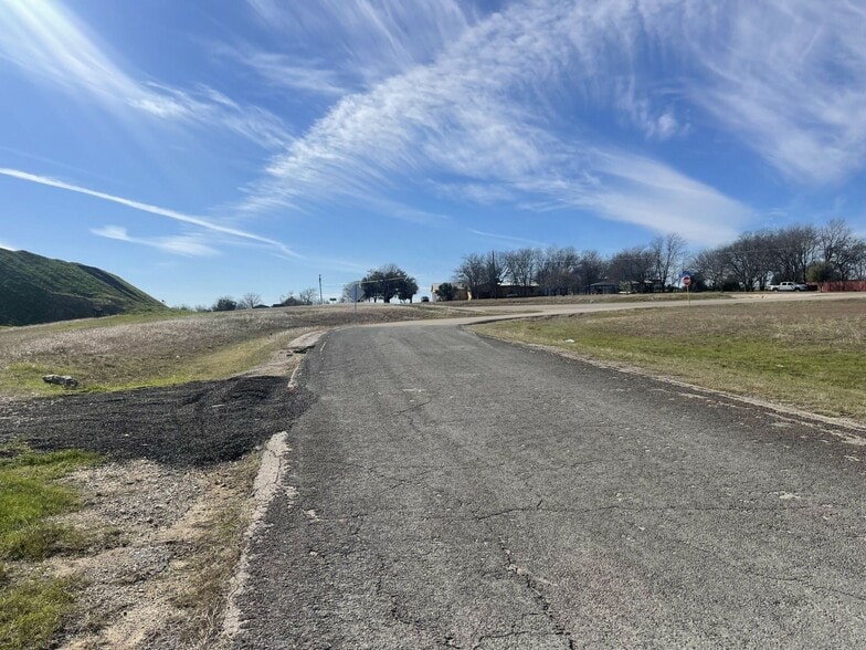 15101 NE H K Dodgen Loop, Temple, TX for sale - Building Photo - Image 2 of 3
