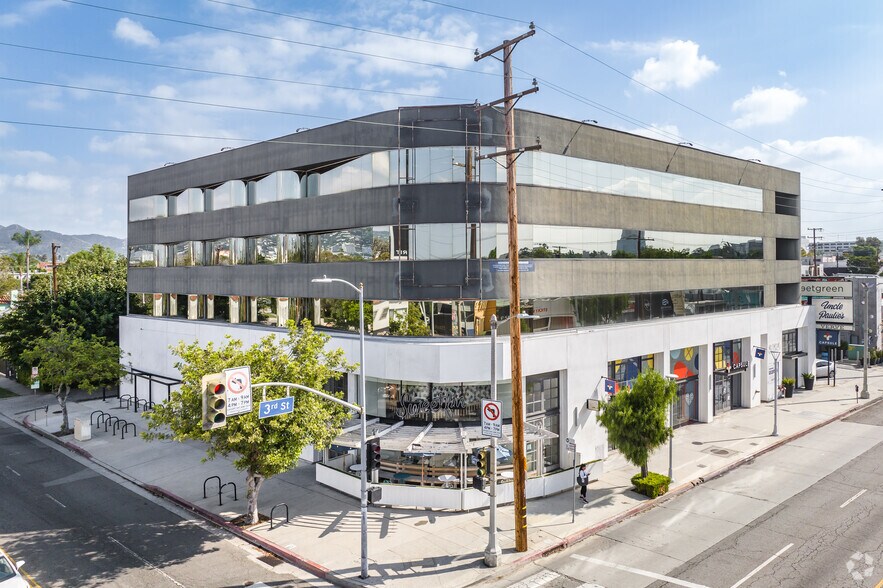8065-8075 W 3rd St, Los Angeles, CA à louer - Photo du bâtiment - Image 1 de 32