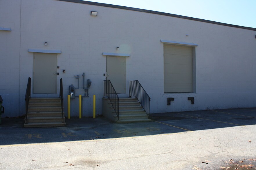 187 Billerica Rd, Chelmsford, MA à louer - Photo du bâtiment - Image 3 de 12