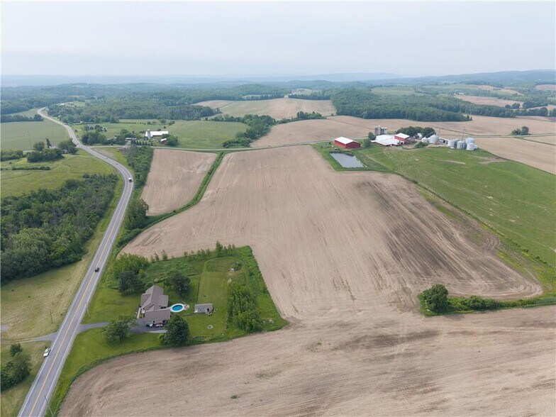 County Rd 32, Canandaigua, NY for sale - Primary Photo - Image 1 of 6