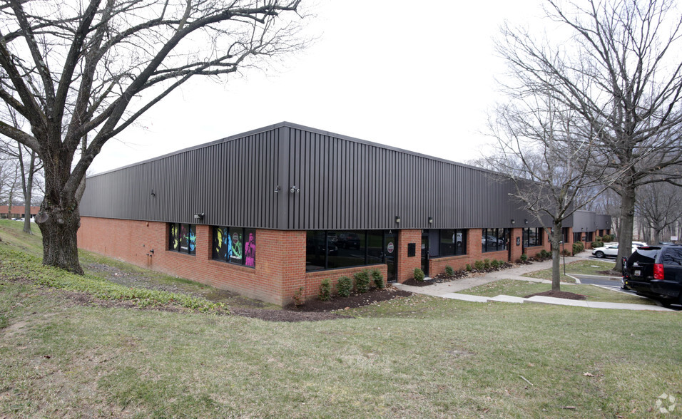 9051 Red Branch Rd, Columbia, MD for lease - Primary Photo - Image 1 of 7