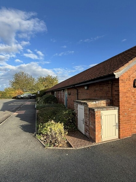 Bath Rd, Worcester for lease - Building Photo - Image 3 of 11