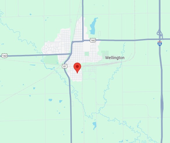 924 S Washington Ave, Wellington, KS à vendre - Photo du bâtiment - Image 2 de 2