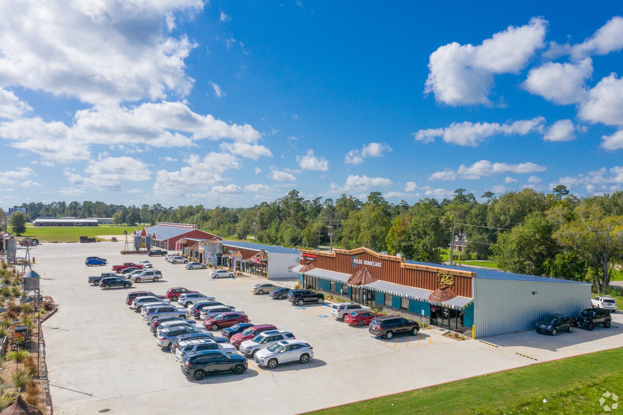 10445 Eastex Freeway, Beaumont, TX for lease Building Photo- Image 1 of 23