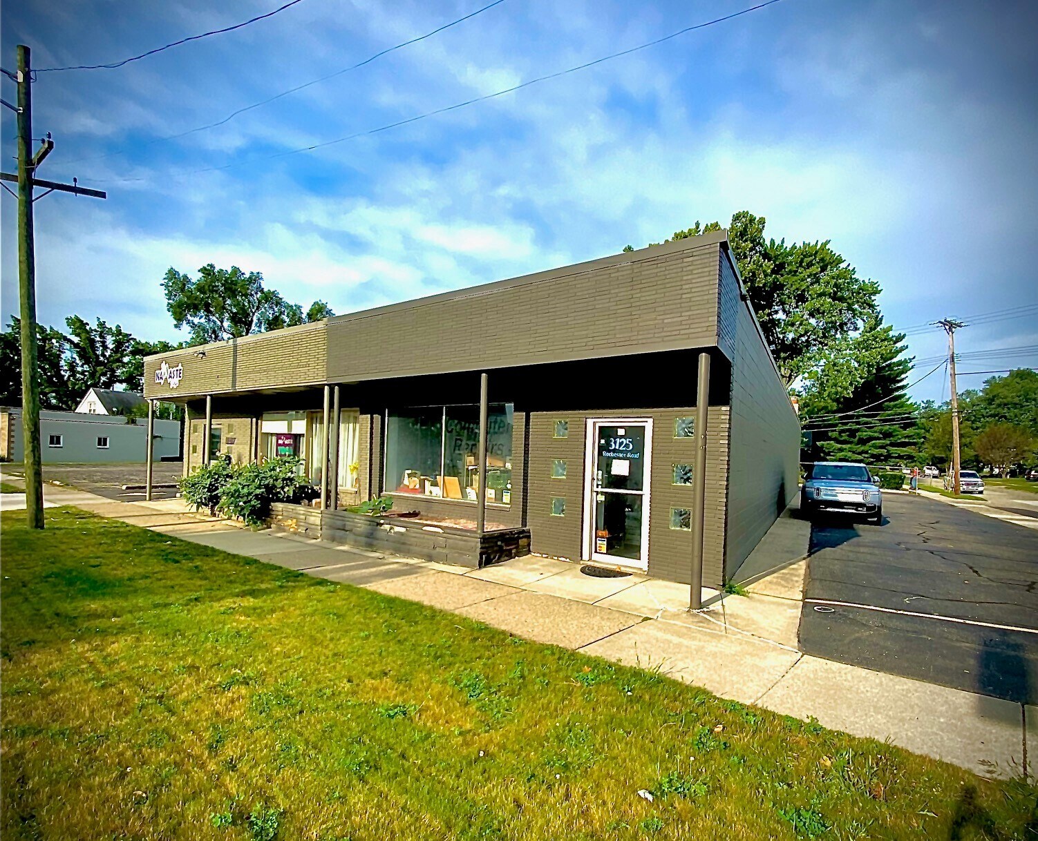 3125 Rochester Rd, Royal Oak, MI à louer Photo du bâtiment- Image 1 de 5