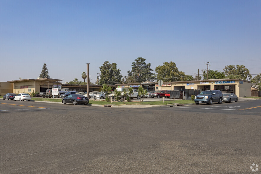 401-409 N E St, Madera, CA for sale - Building Photo - Image 2 of 18