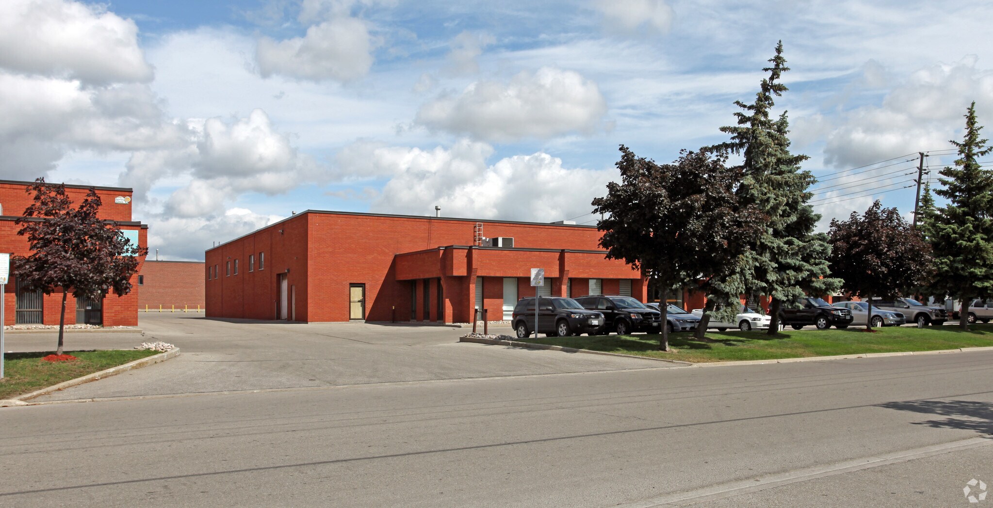 1661 Trinity Dr, Mississauga, ON for sale Primary Photo- Image 1 of 1