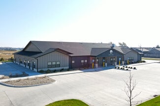 Plus de détails pour 403 N Grant Ave, Elkhart, IA - Spécialité à vendre