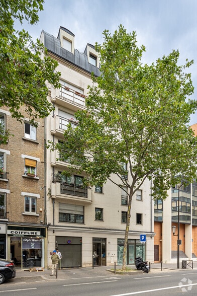 25 Bis Avenue Pierre Grenier, Boulogne-Billancourt for lease - Primary Photo - Image 1 of 1