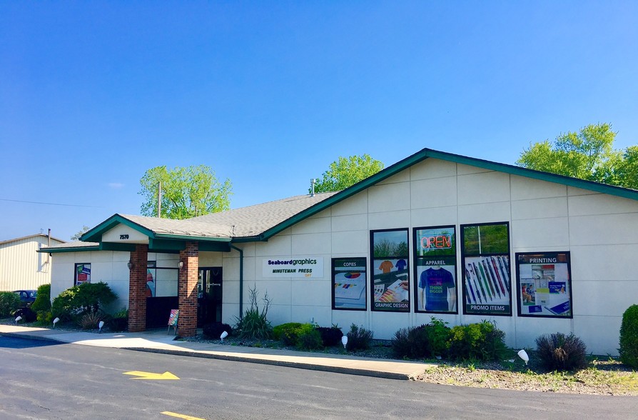 7570 Oswego Rd, Liverpool, NY for sale - Building Photo - Image 1 of 1