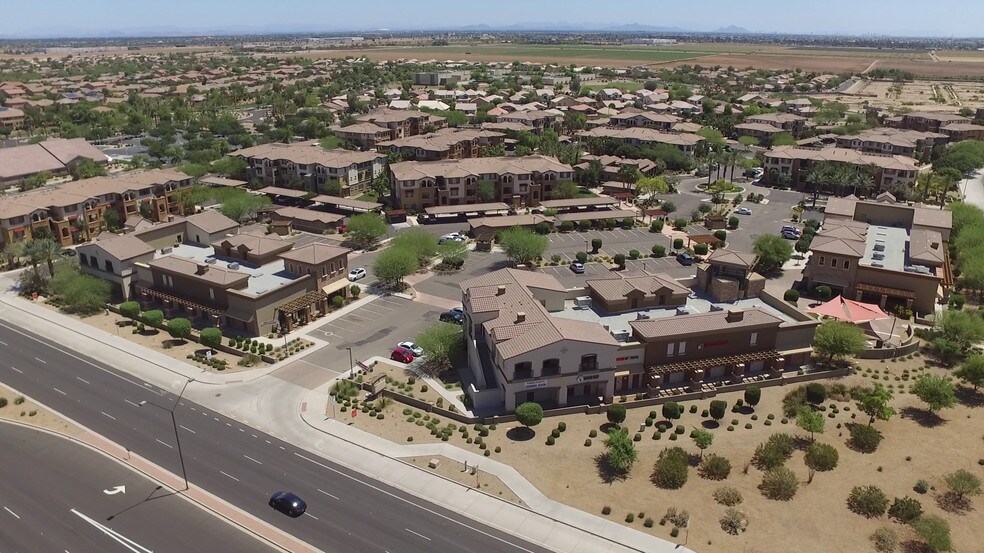 725 S Estrella Pky, Goodyear, AZ à vendre - Photo du bâtiment - Image 3 de 26