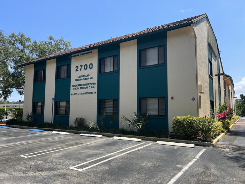 2700 Pga Blvd, Palm Beach Gardens, FL for lease - Building Photo - Image 2 of 6