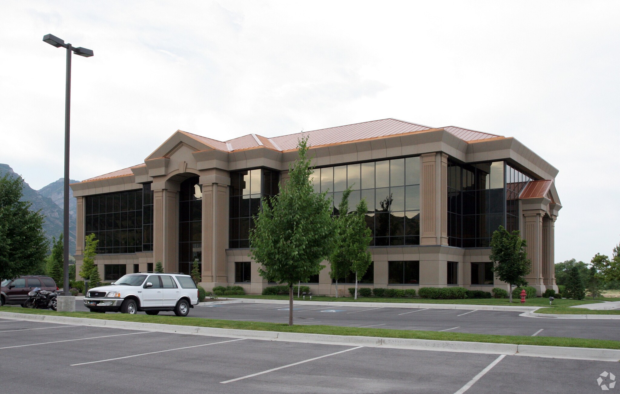 251 W River Park Dr, Provo, UT à louer Photo principale- Image 1 de 20