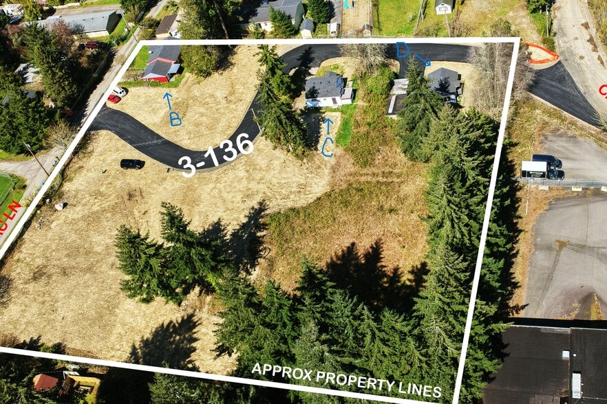 138 Lilac Ln, Bremerton, WA à vendre - Photo du bâtiment - Image 2 de 15