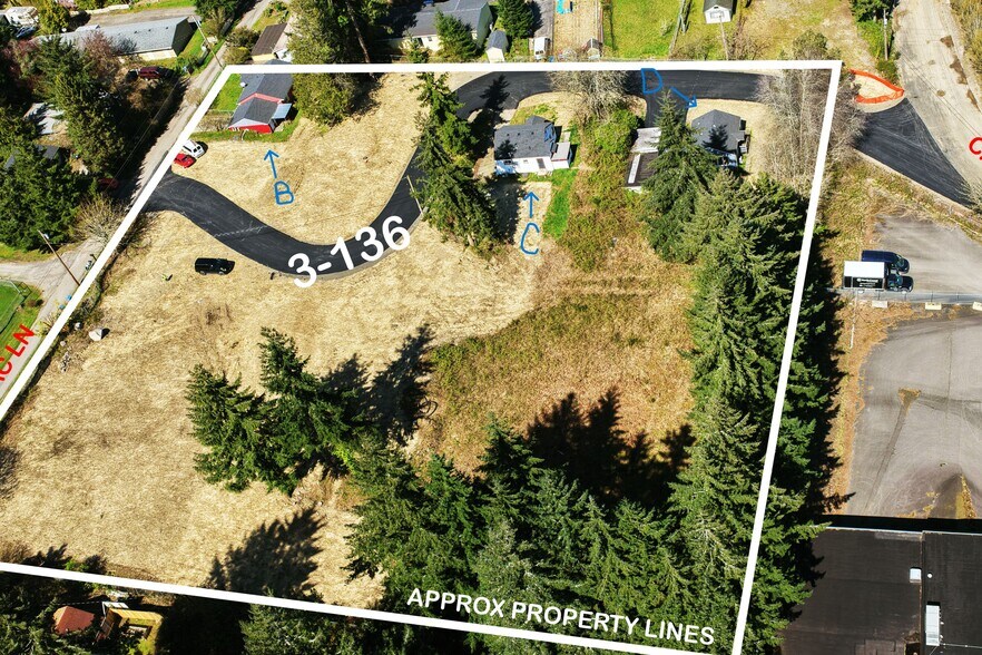 138 Lilac Ln, Bremerton, WA à vendre - Photo du bâtiment - Image 2 de 15