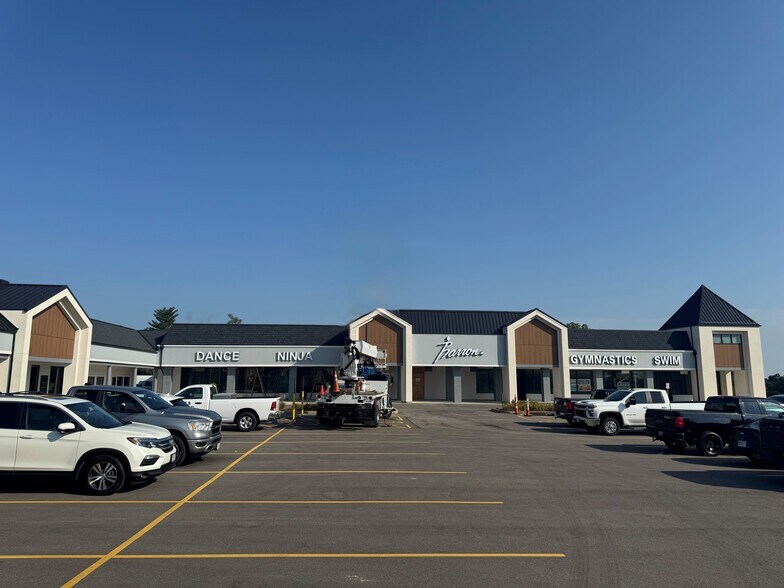 15425-15495 Clayton Rd, Ballwin, MO à louer - Photo du bâtiment - Image 2 de 8