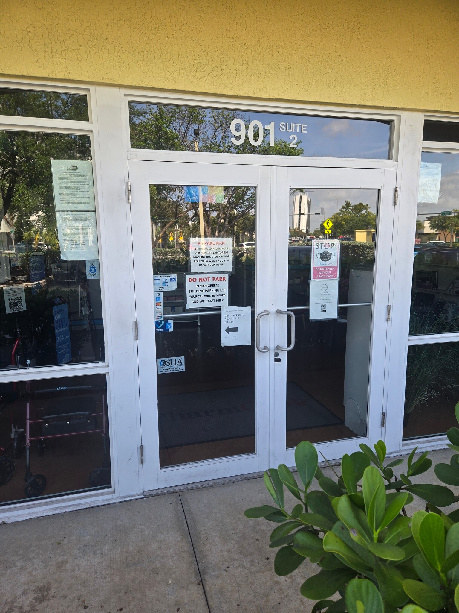 901 N Miami Beach Blvd, North Miami Beach, FL for lease Building Photo- Image 1 of 4