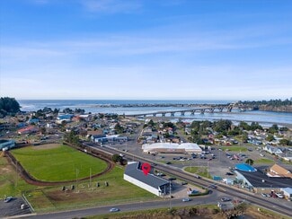 Plus de détails pour 385 NE Alsea Hwy, Waldport, OR - Commerce de détail à vendre