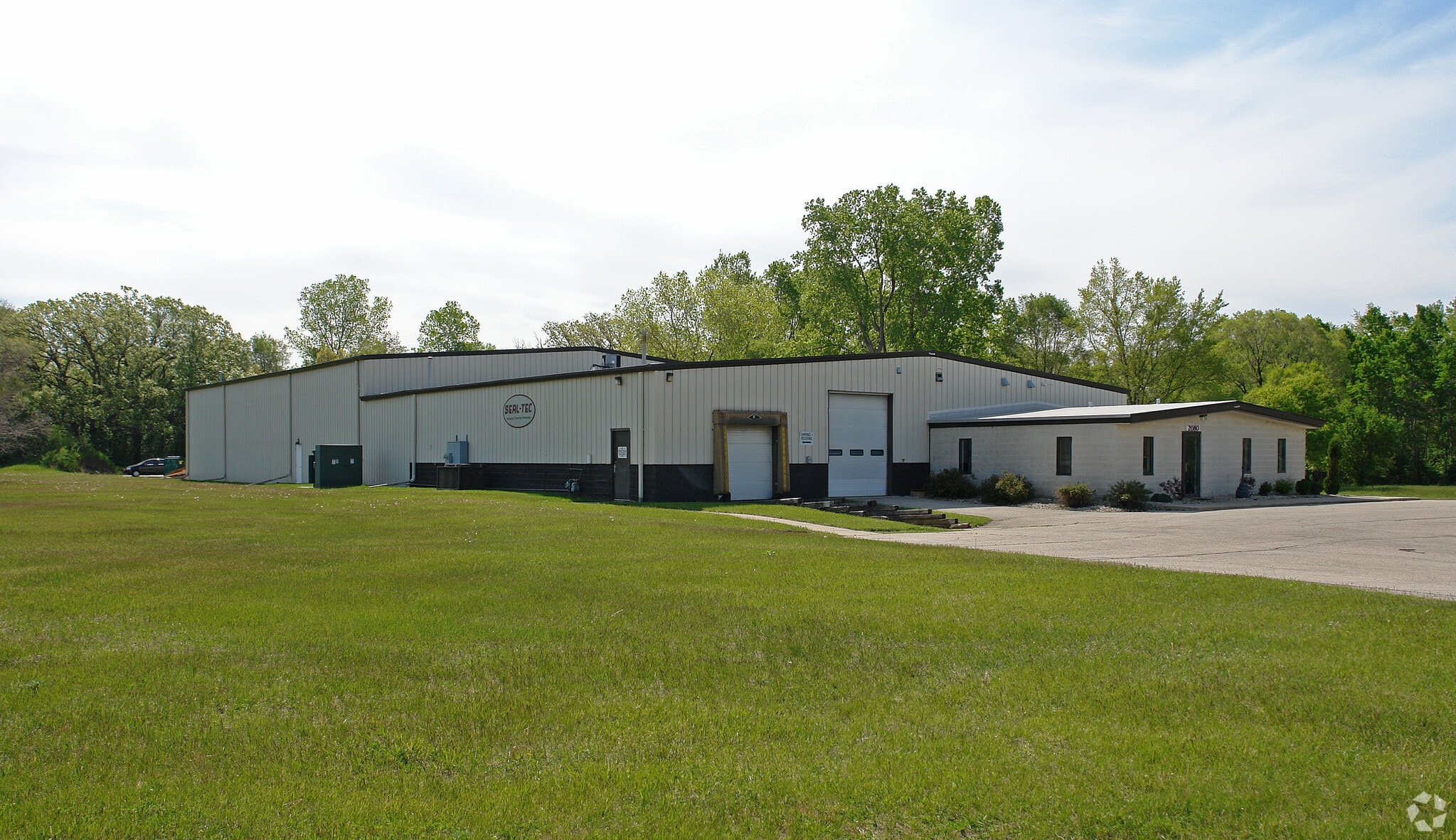 2080 Energy Dr, East Troy, WI for lease Building Photo- Image 1 of 8