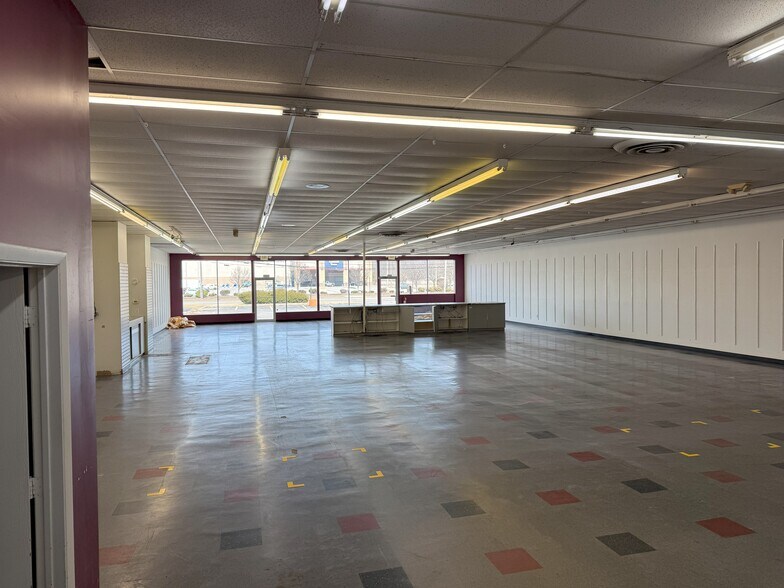 1131 W Alexis Rd, Toledo, OH à vendre - Photo intérieure - Image 3 de 8