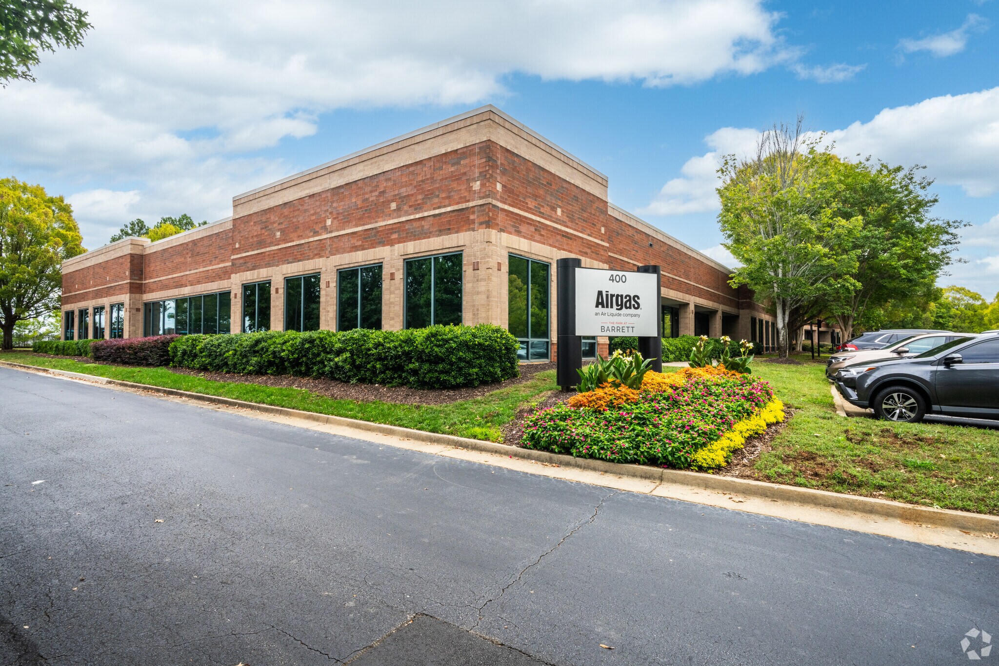 2015 Vaughn Rd, Kennesaw, GA à vendre Photo principale- Image 1 de 15
