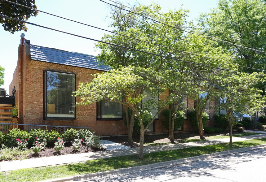 111 North Ave, Barrington, IL à louer - Photo du bâtiment - Image 2 de 14