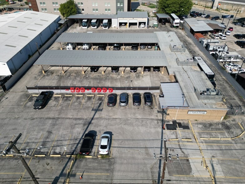 419 N Weidner Rd, San Antonio, TX for sale - Building Photo - Image 2 of 9