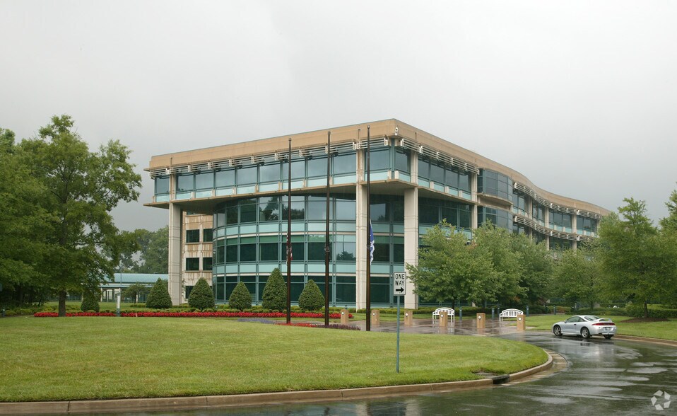 5800 Northampton Blvd, Norfolk, VA à louer - Photo du bâtiment - Image 2 de 3