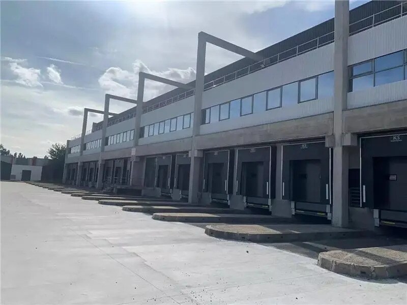 Industriel dans Gretz-Armainvilliers à louer Photo du bâtiment- Image 1 de 5