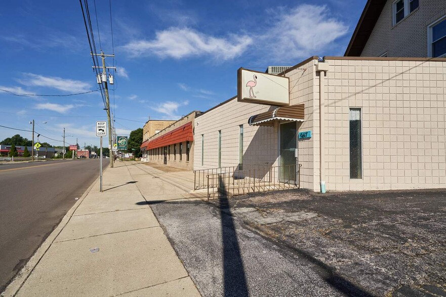 567 E Cuyahoga Falls Ave, Akron, OH for sale - Building Photo - Image 2 of 4