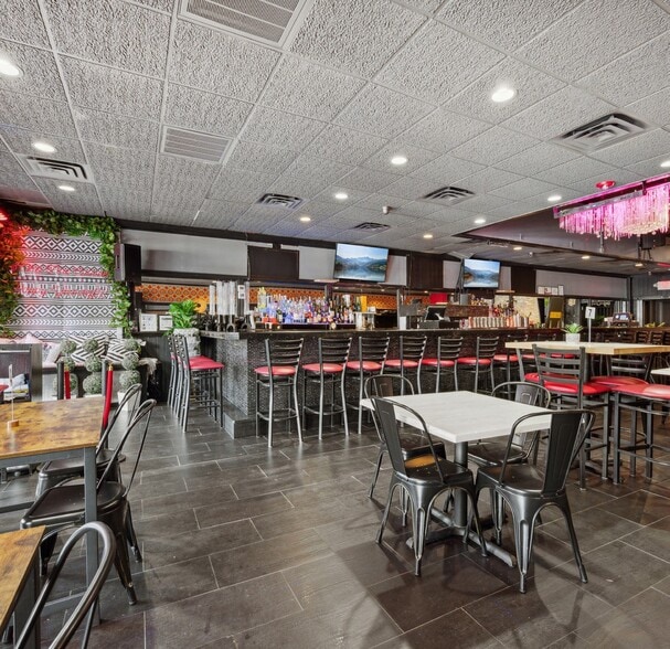 437 Main St, West Orange, NJ for sale - Interior Photo - Image 3 of 5