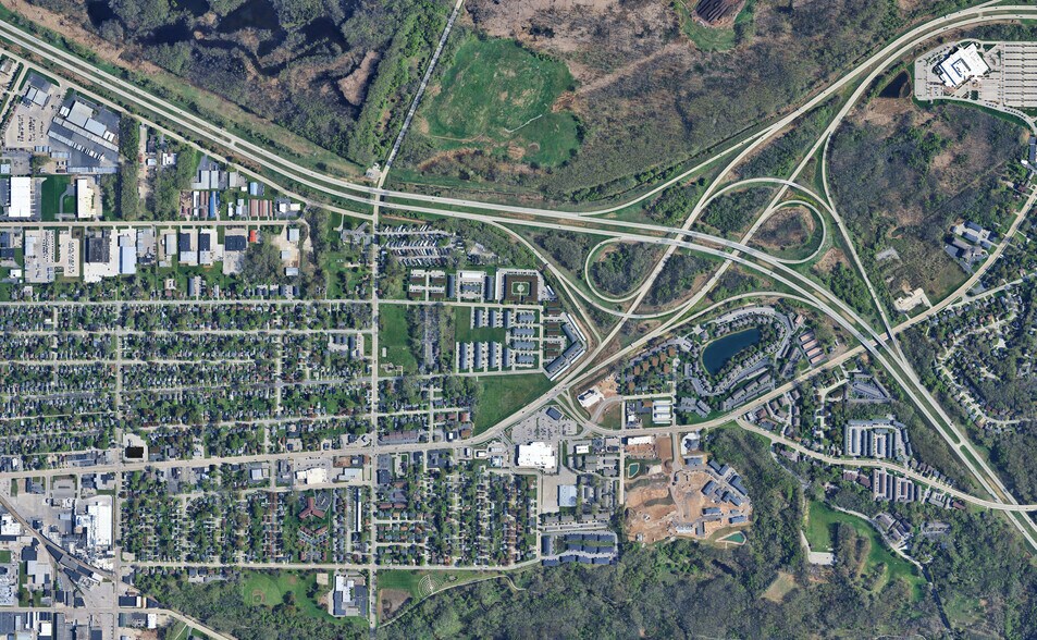 2475/2491 University Ave, Green Bay, WI for lease - Aerial - Image 3 of 5