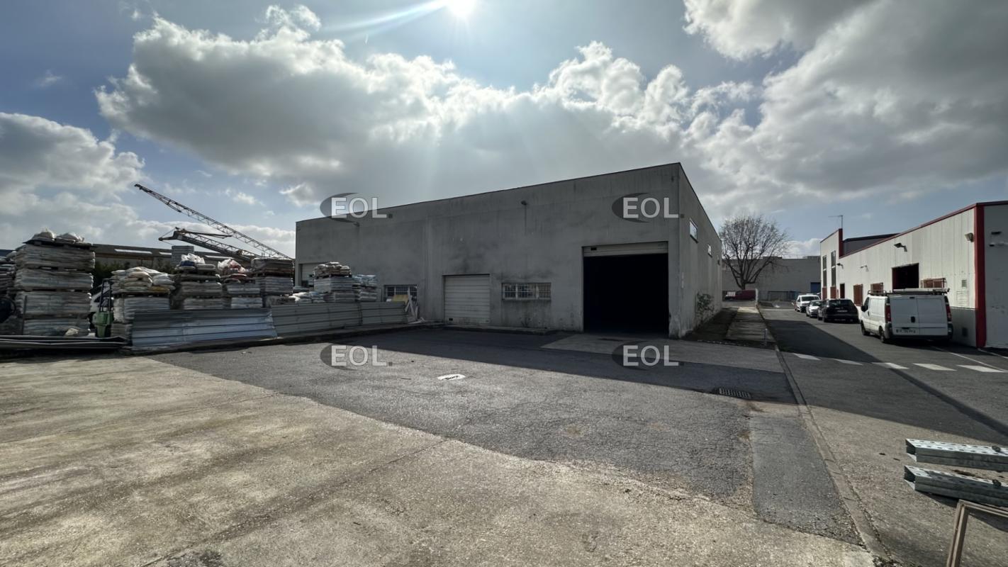 Flex in Champigny-sur-Marne for lease Building Photo- Image 1 of 9