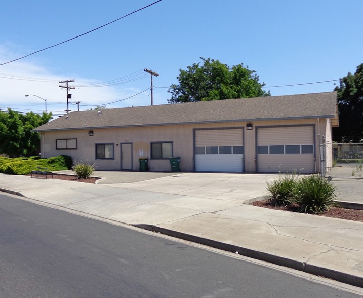 2060 E Main St, Stockton, CA for sale - Primary Photo - Image 1 of 1