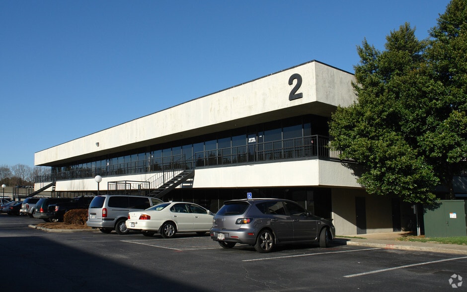 7120 Peachtree Industrial Blvd, Peachtree Corners, GA for lease - Building Photo - Image 3 of 23