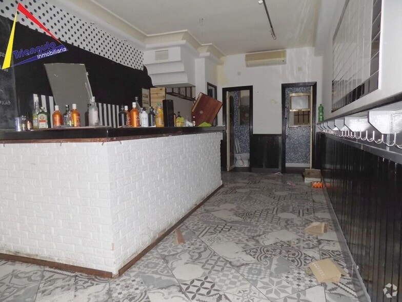 Retail in Segovia, Segovia for lease - Interior Photo - Image 1 of 1