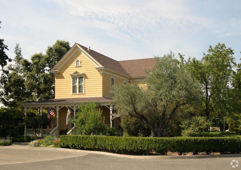 400 W Spain St, Sonoma, CA à vendre - Photo principale - Image 1 de 2