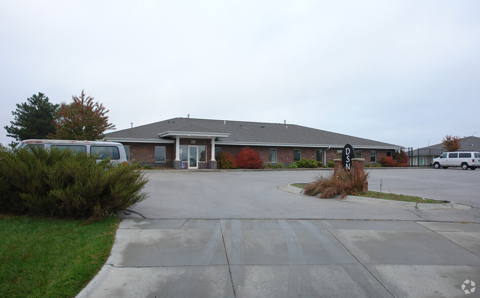 2610 W M Ct, Lincoln, NE à vendre - Photo principale - Image 1 de 1