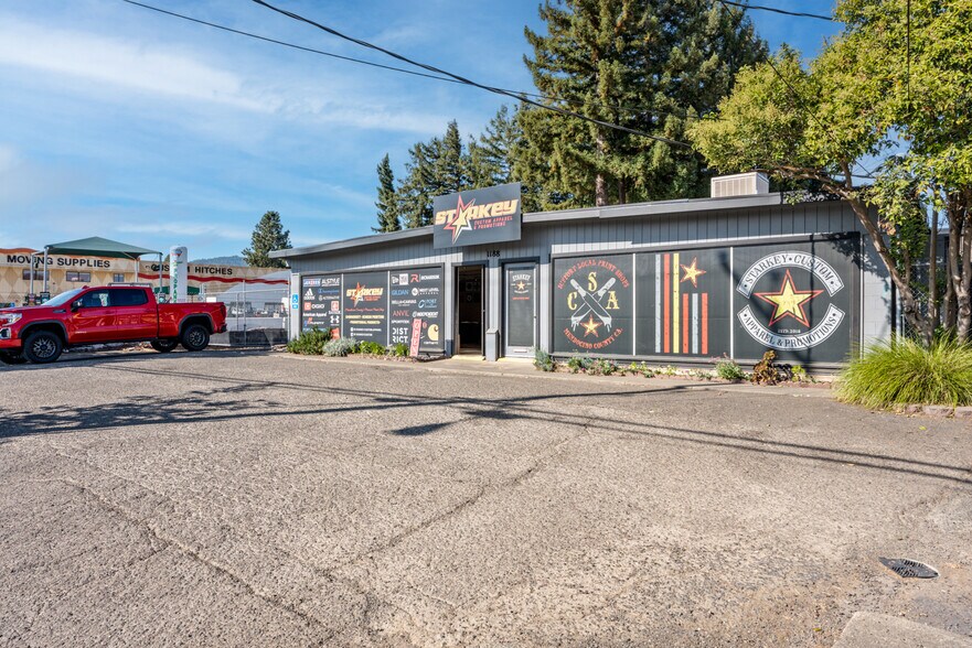 1198 N State St, Ukiah, CA à vendre - Photo du bâtiment - Image 2 de 6