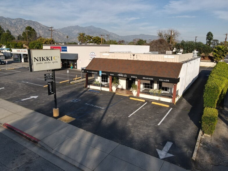 470 S Rosemead Blvd, Pasadena, CA à vendre - Photo principale - Image 1 de 21