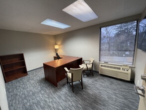 400 N Washington St, Falls Church, VA for lease Interior Photo- Image 2 of 8