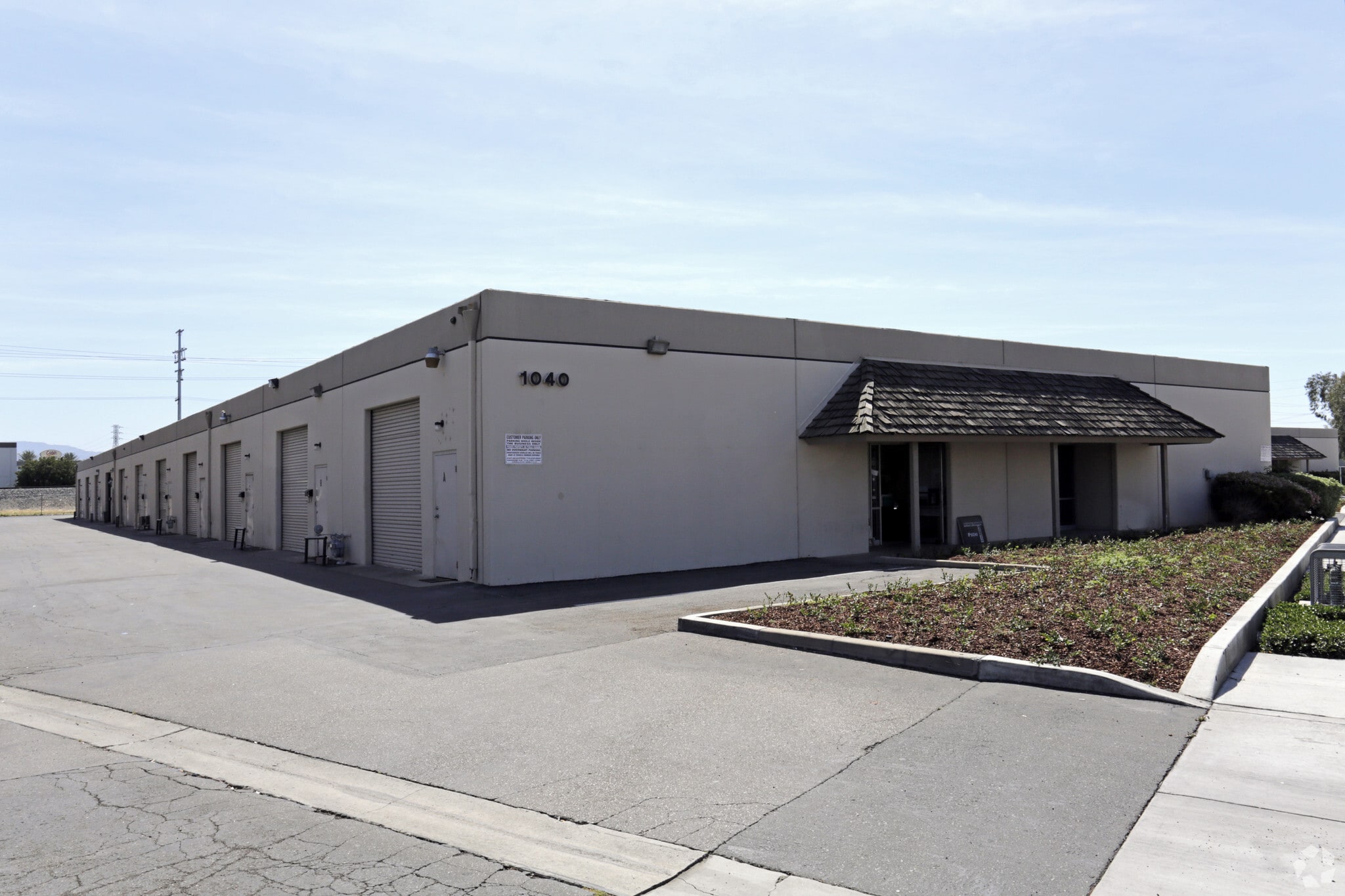 1040 N Grove St, Anaheim, CA for lease Primary Photo- Image 1 of 7