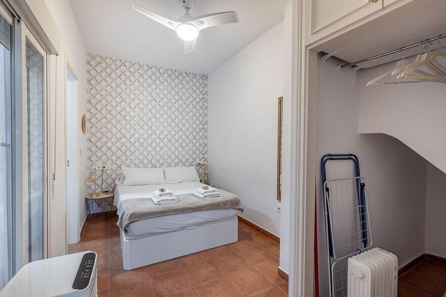 Placeta del Cristo de las Azucenas, 5-5, Granada, Granada for sale - Building Photo - Image 3 of 26
