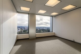 1 Kaiser Plz, Oakland, CA à louer Photo du bâtiment- Image 2 de 12